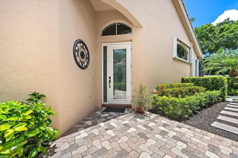 8164 Sandpiper Way West Palm Beach FL 33412