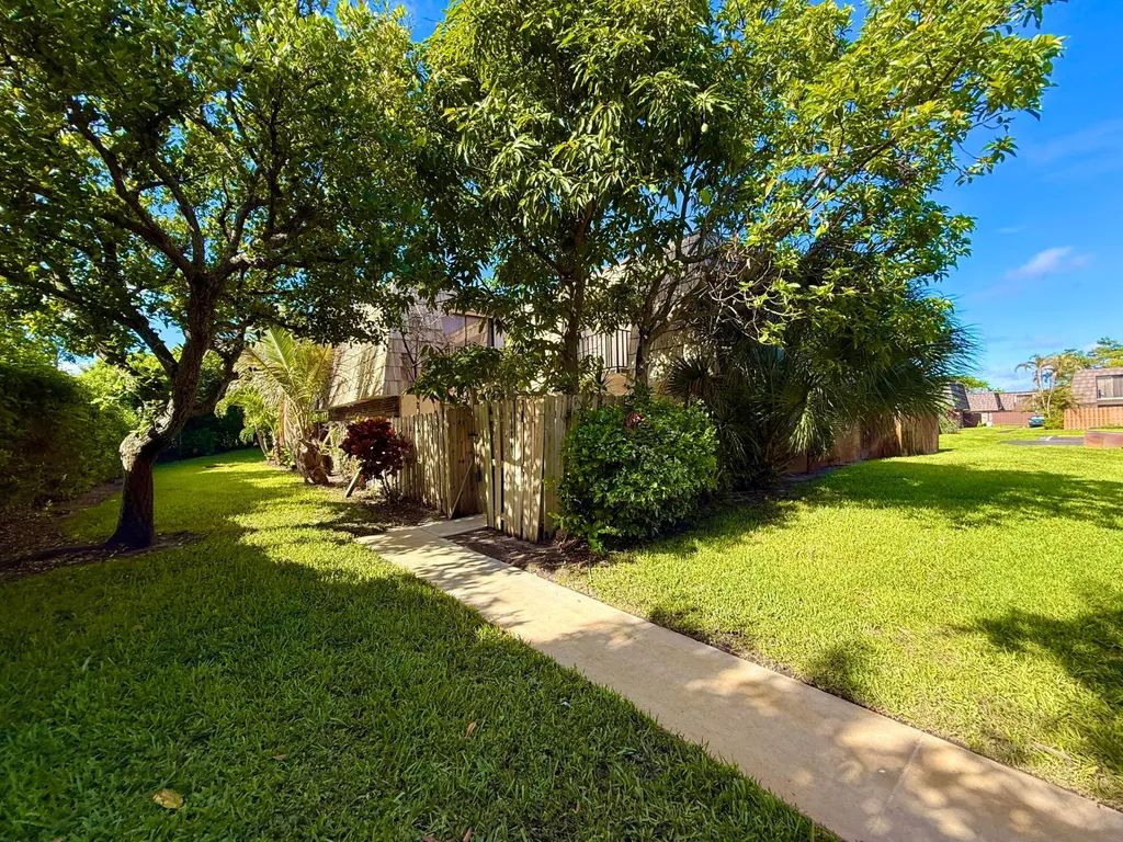 1684 Forest Lakes Circle West Palm Beach FL 33406
