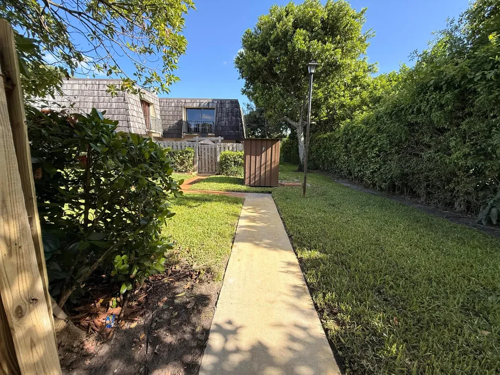 1684 Forest Lakes Circle West Palm Beach FL 33406