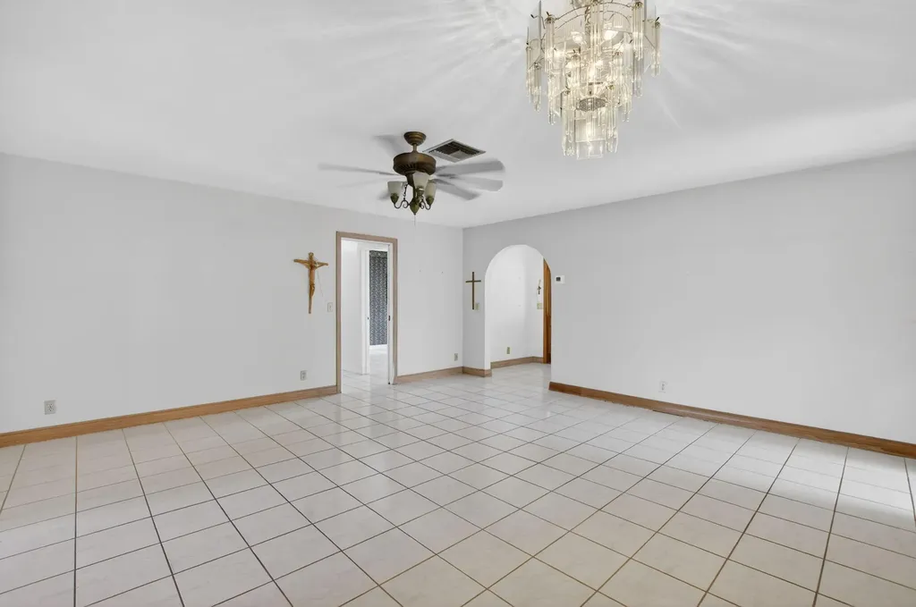 1370 SW 27th Place Boynton Beach FL 33426