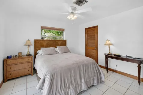 1370 SW 27th Place Boynton Beach FL 33426