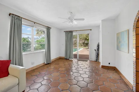 1370 SW 27th Place Boynton Beach FL 33426