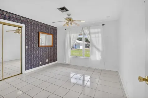 1370 SW 27th Place Boynton Beach FL 33426