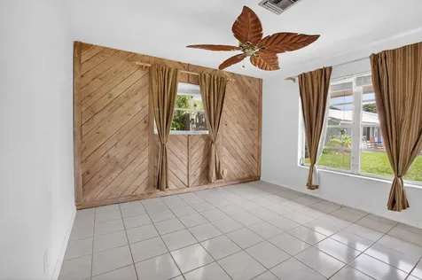 1370 SW 27th Place Boynton Beach FL 33426