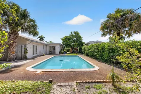 1370 SW 27th Place Boynton Beach FL 33426