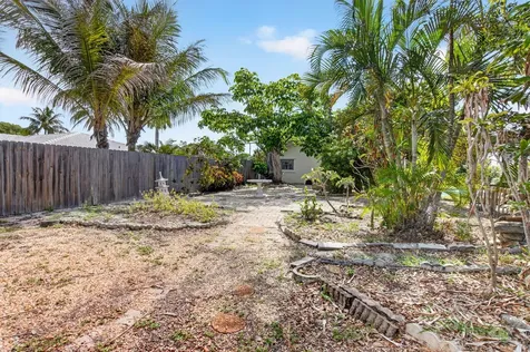1370 SW 27th Place Boynton Beach FL 33426