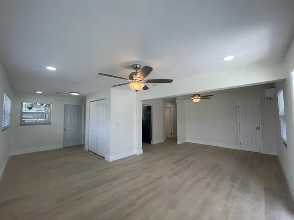 304 N Tamarind Avenue West Palm Beach FL 33401