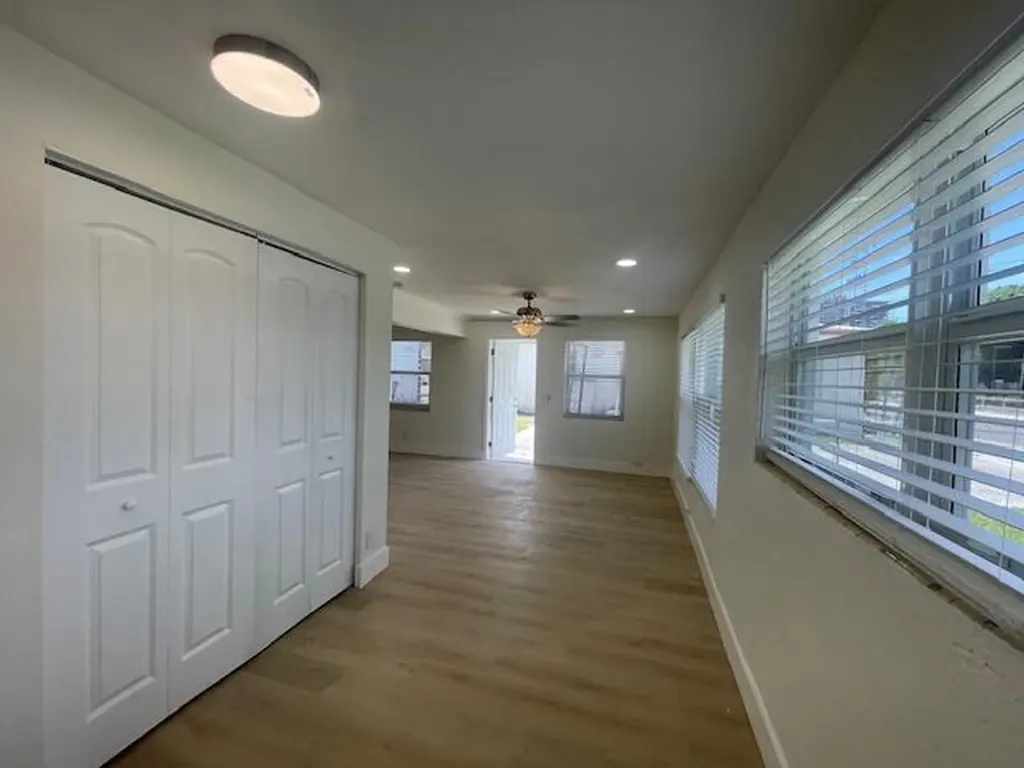 304 N Tamarind Avenue West Palm Beach FL 33401