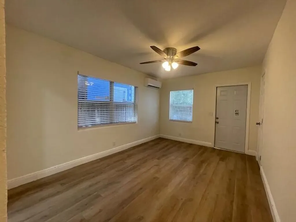 304 N Tamarind Avenue West Palm Beach FL 33401