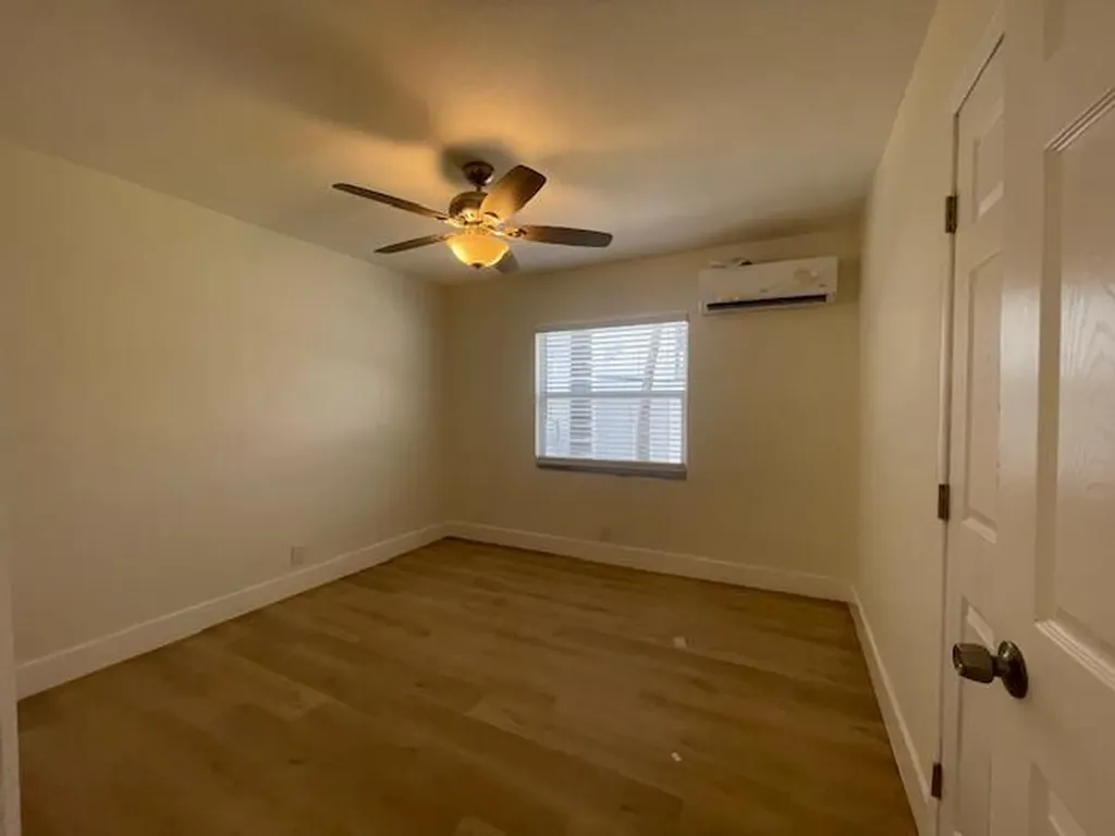 304 N Tamarind Avenue West Palm Beach FL 33401