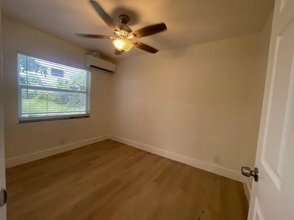 304 N Tamarind Avenue West Palm Beach FL 33401