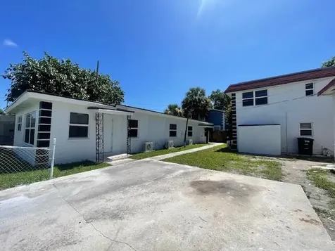 304 N Tamarind Avenue West Palm Beach FL 33401