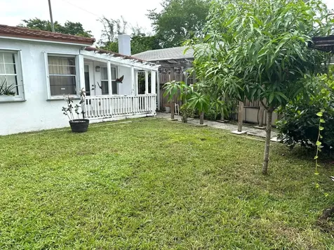 31 SW 10th Street Dania Beach FL 33004