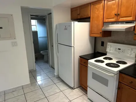 31 SW 10th Street Dania Beach FL 33004