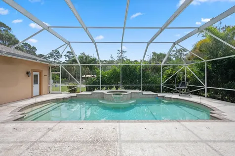 2910 Doe Trail Loxahatchee FL 33470