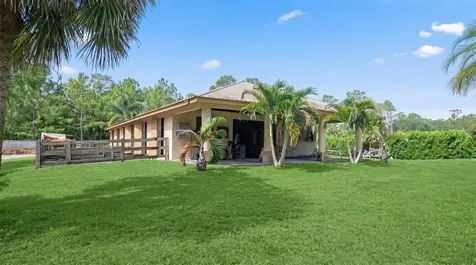 2910 Doe Trail Loxahatchee FL 33470