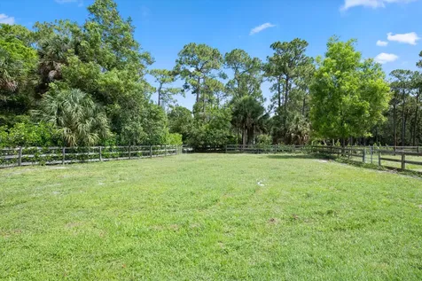 2910 Doe Trail Loxahatchee FL 33470