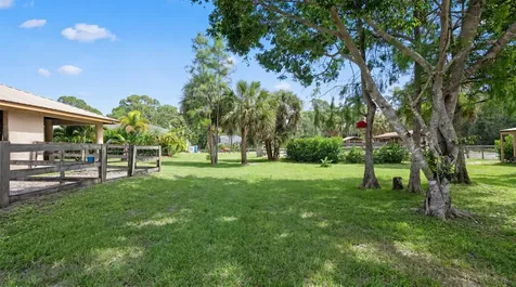 2910 Doe Trail Loxahatchee FL 33470