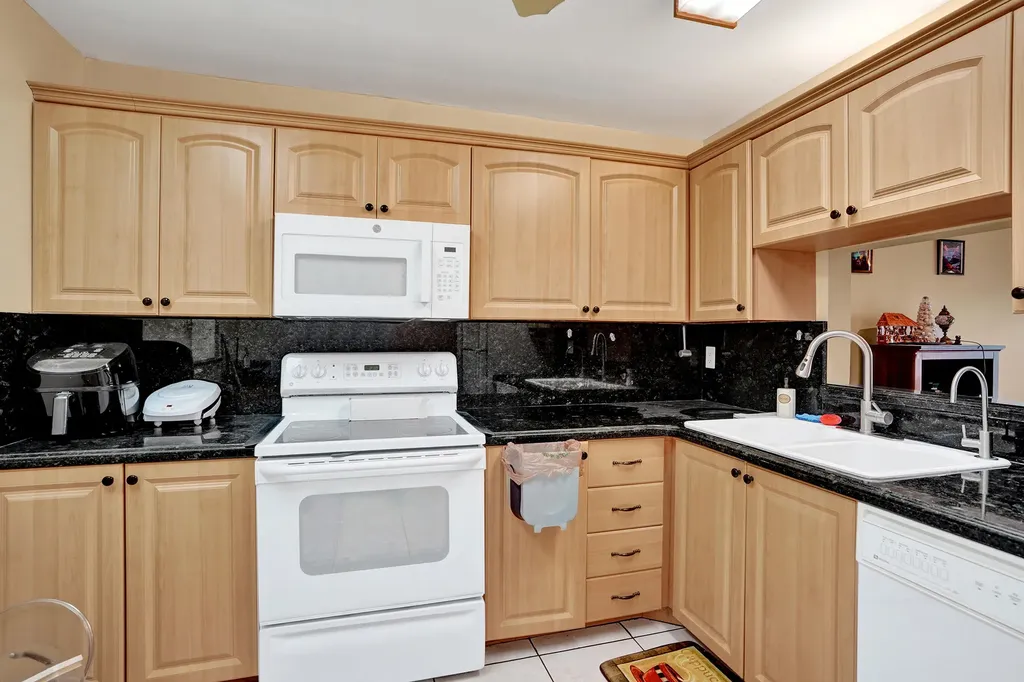 8801 NW 38th Drive Coral Springs FL 33065