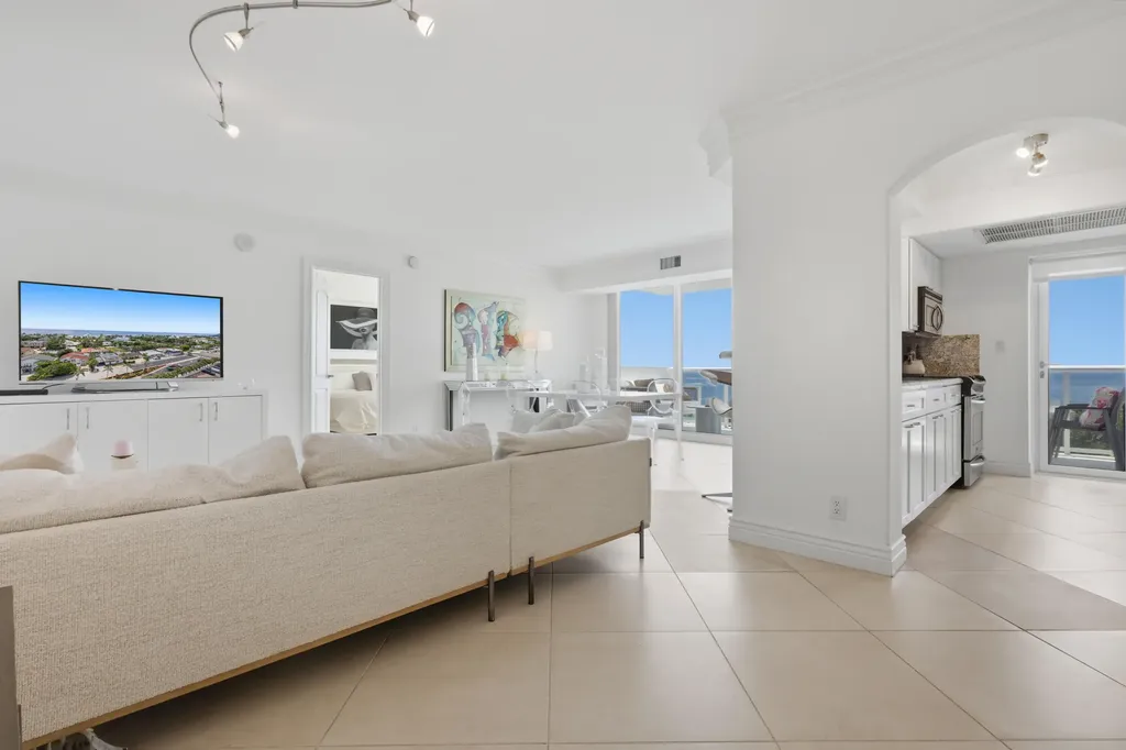 2715 N Ocean Boulevard Fort Lauderdale FL 33308