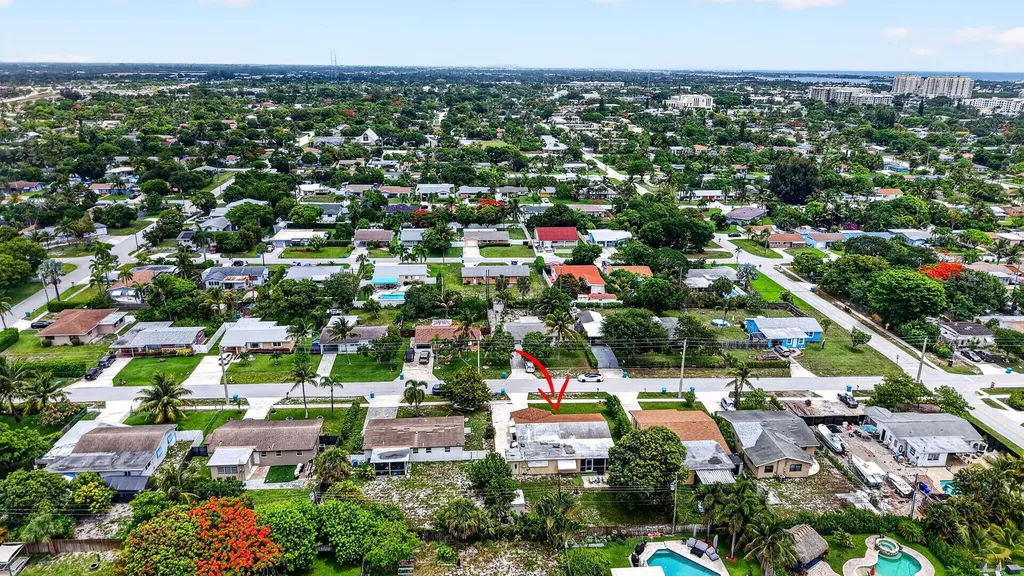 220 SW 10th Avenue Boynton Beach FL 33435