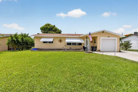 220 SW 10th Avenue Boynton Beach FL 33435