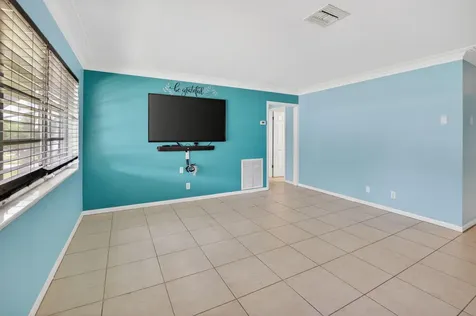220 SW 10th Avenue Boynton Beach FL 33435