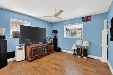 220 SW 10th Avenue Boynton Beach FL 33435