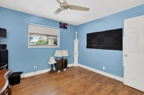 220 SW 10th Avenue Boynton Beach FL 33435