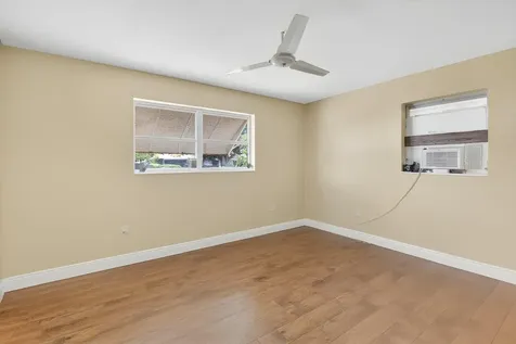 220 SW 10th Avenue Boynton Beach FL 33435