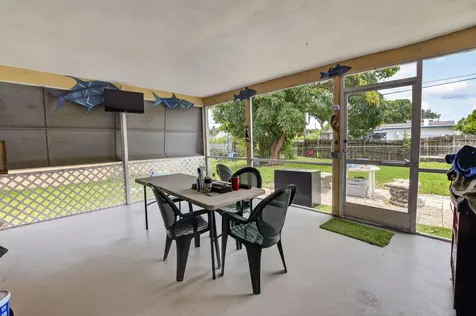 220 SW 10th Avenue Boynton Beach FL 33435