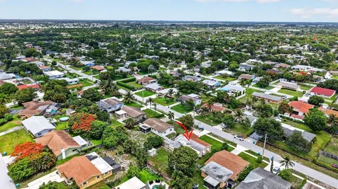 220 SW 10th Avenue Boynton Beach FL 33435