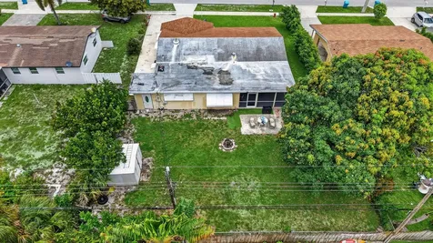 220 SW 10th Avenue Boynton Beach FL 33435
