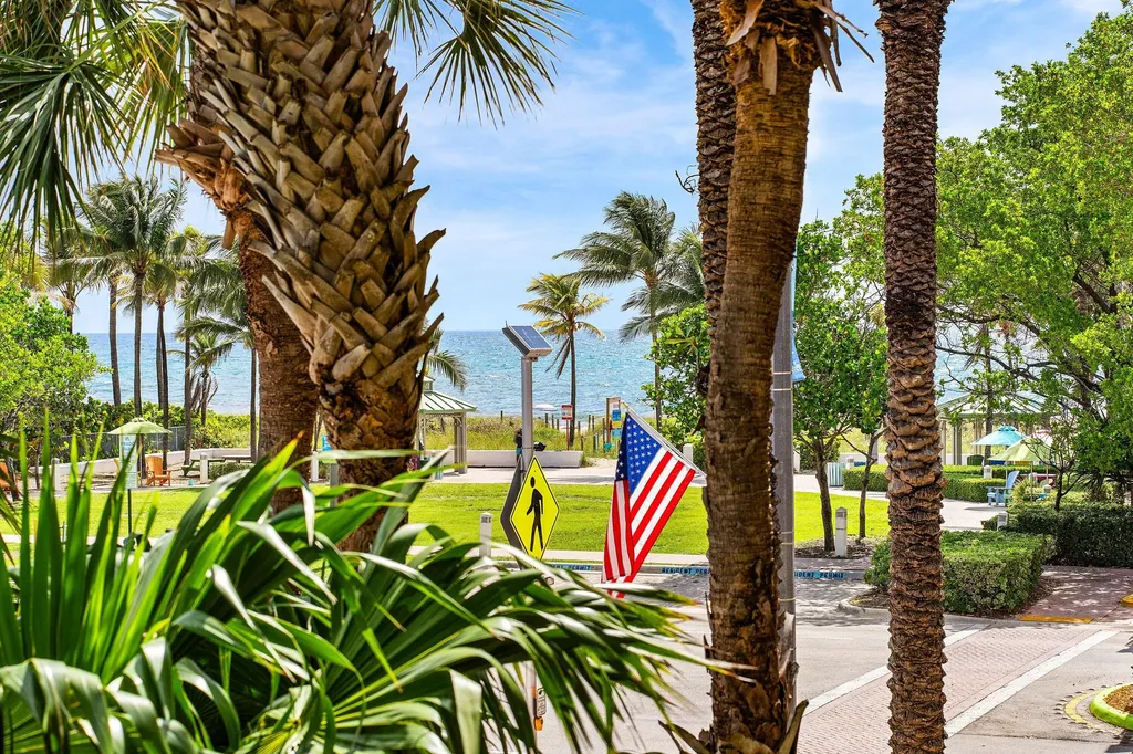 4445 El Mar Drive Lauderdale By The Sea FL 33308
