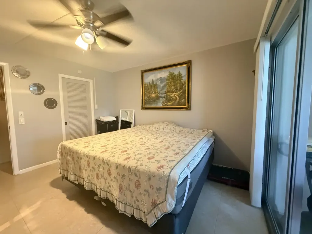 1011 Ventnor Crescent Deerfield Beach FL 33442