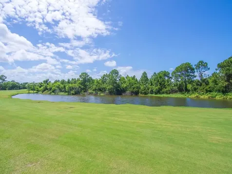 4190 Gator Greens Way Fort Pierce FL 34982