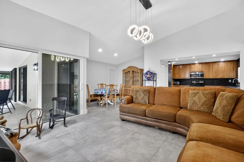 1230 NW 22nd Avenue Delray Beach FL 33445