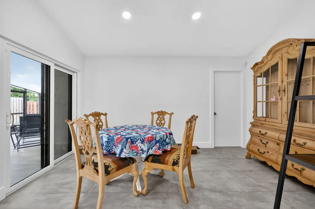 1230 NW 22nd Avenue Delray Beach FL 33445