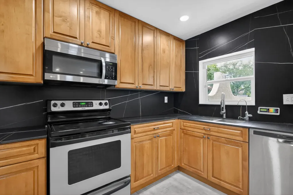 1230 NW 22nd Avenue Delray Beach FL 33445