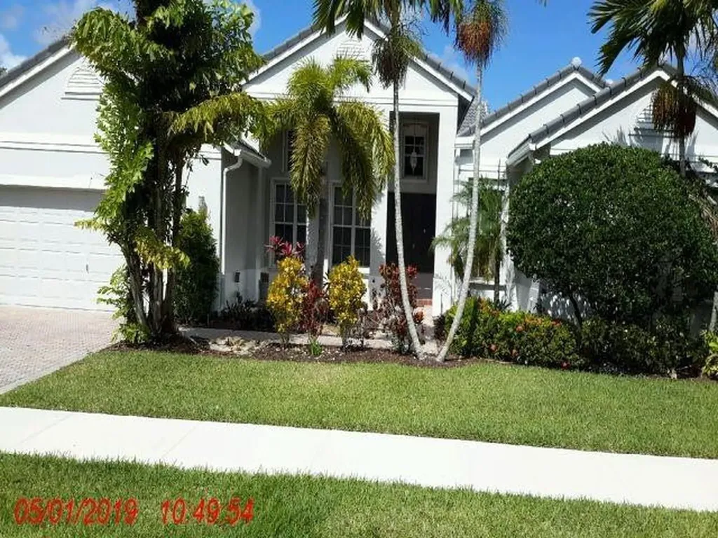 2721 W Abiaca Circle Davie FL 33328
