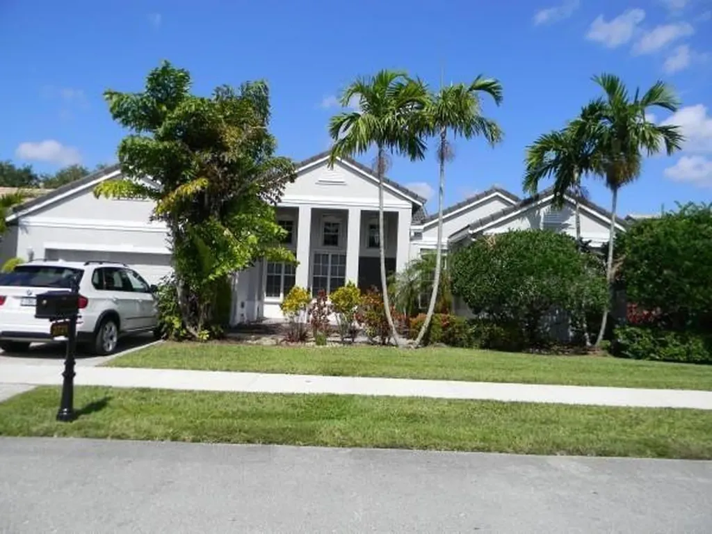 2721 W Abiaca Circle Davie FL 33328