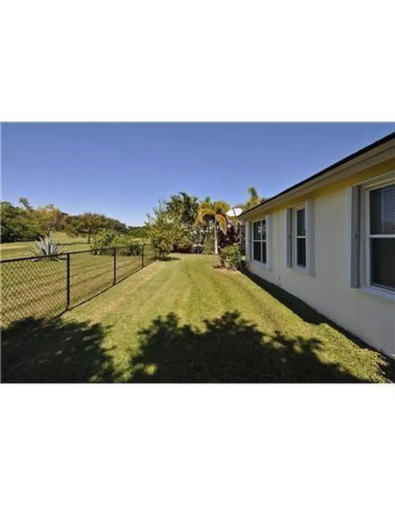 2721 W Abiaca Circle Davie FL 33328