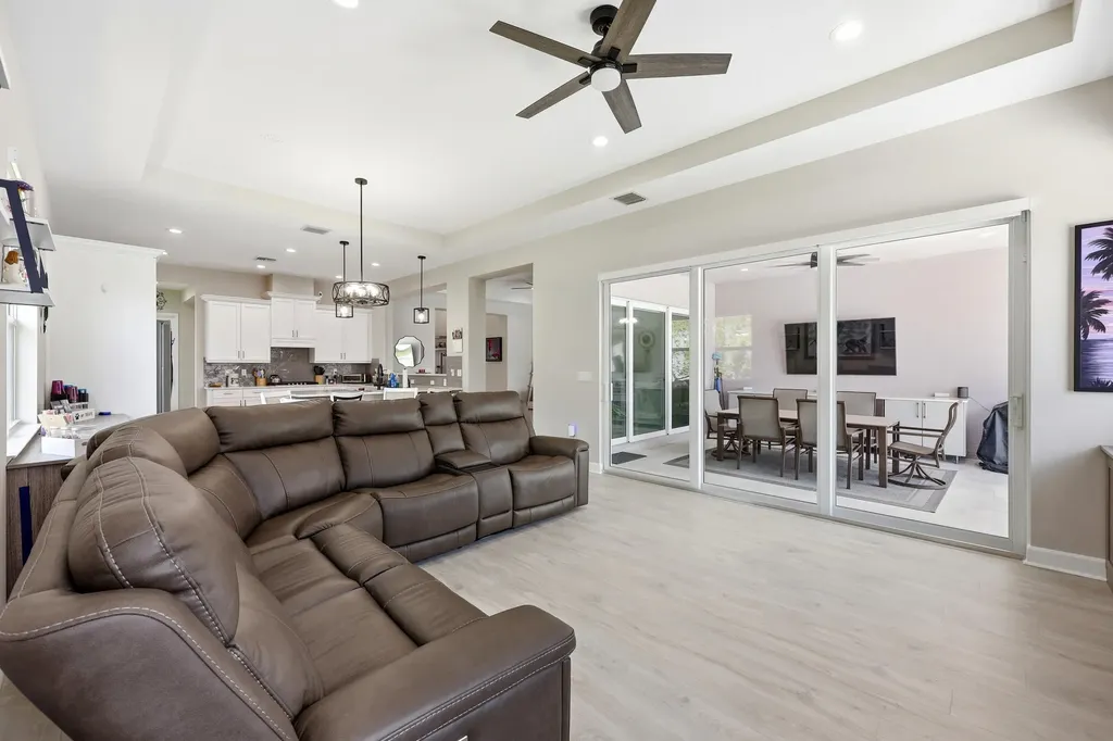 15264 Wildwood Circle The Acreage FL 33470