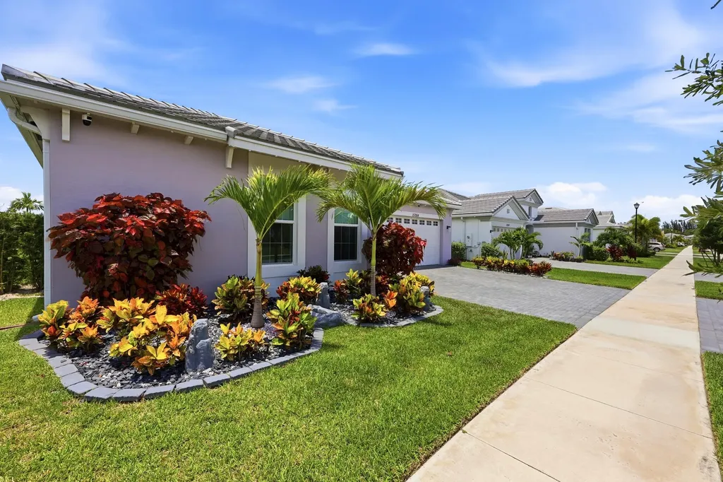 15264 Wildwood Circle Westlake FL 33470