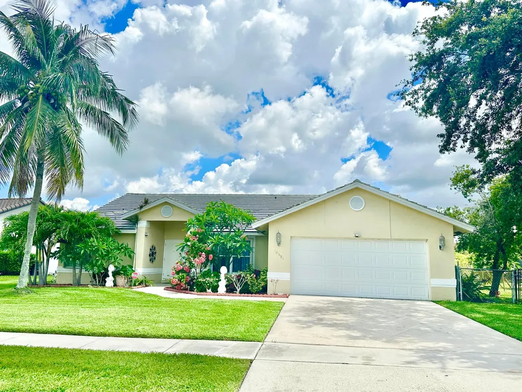 10591 Paso Fino Drive Wellington FL 33449