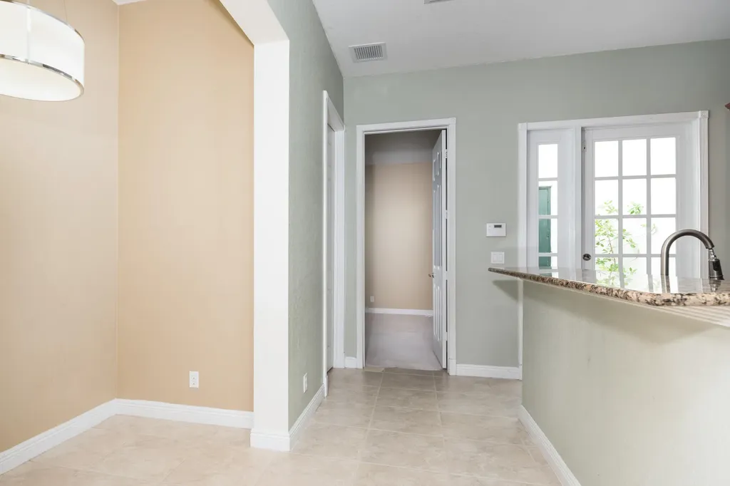 8221 NW 8th Way Boca Raton FL 33487