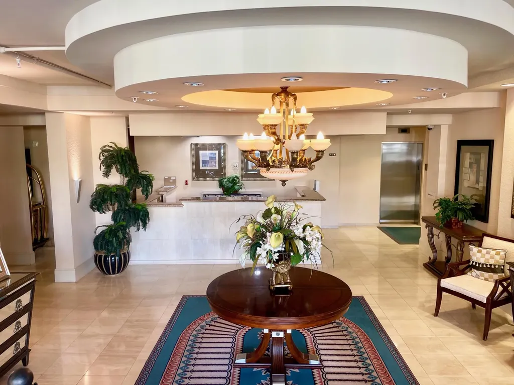 1000 Spanish River Road Boca Raton FL 33432