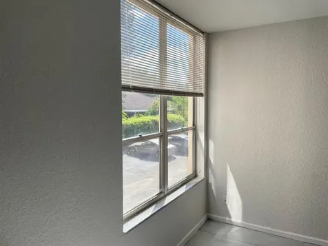 1000 Spanish River Road Boca Raton FL 33432