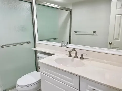 1000 Spanish River Road Boca Raton FL 33432