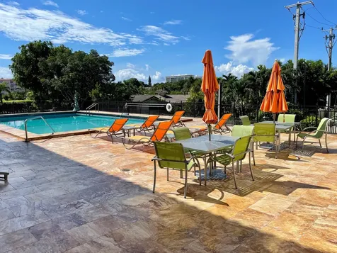 1000 Spanish River Road Boca Raton FL 33432
